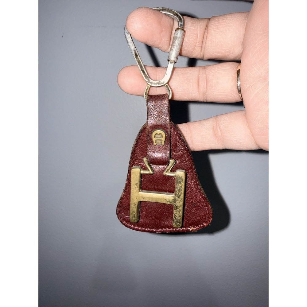 Vintage Etienne Aigner Leather &  Brass Key Ring Original Letter "H" & Signed‎